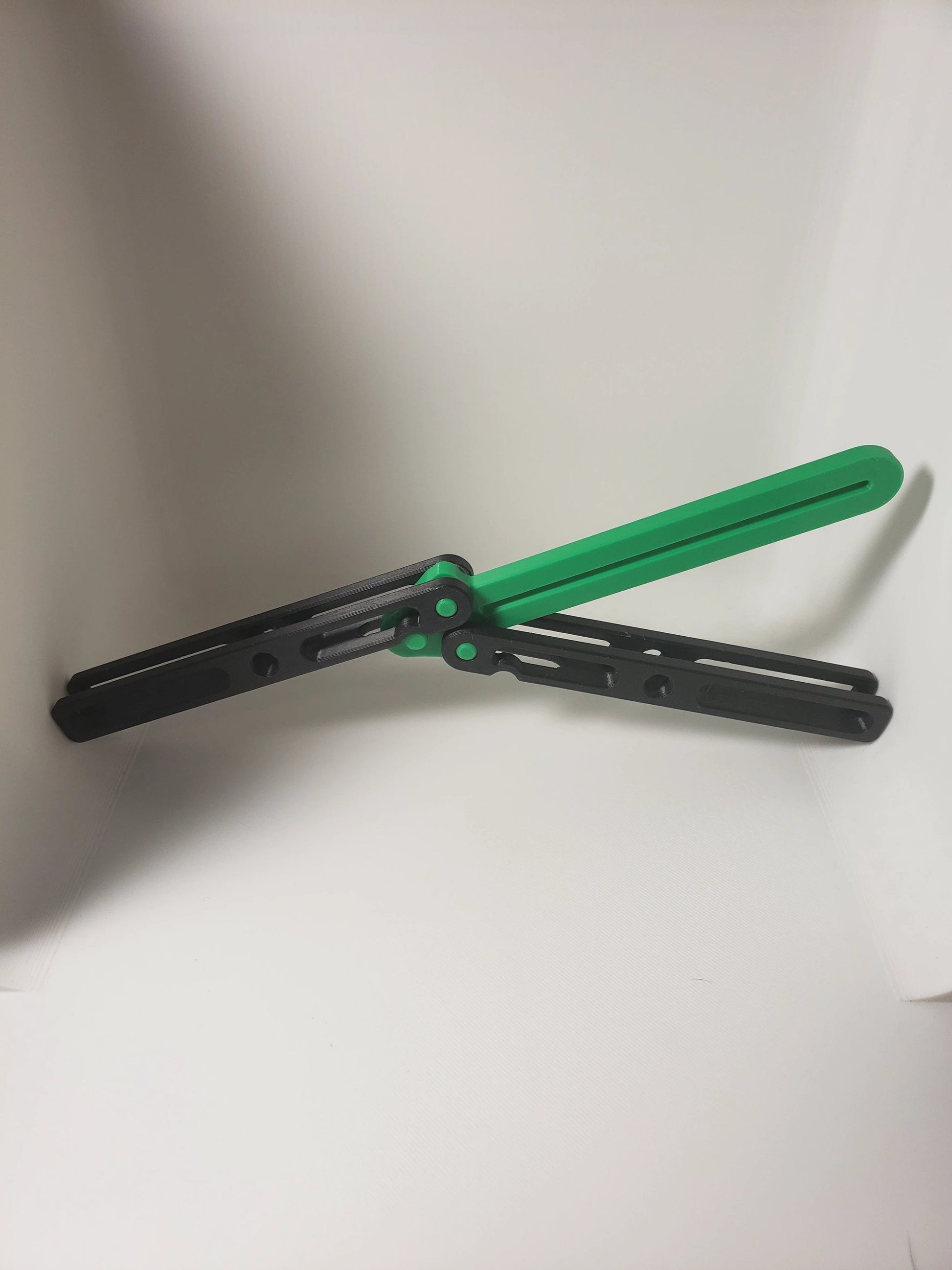 Fidget Blade 3D Printed Butterfly Knife for Smooth Flipping and Precision Fidgeting by Concept2Creation